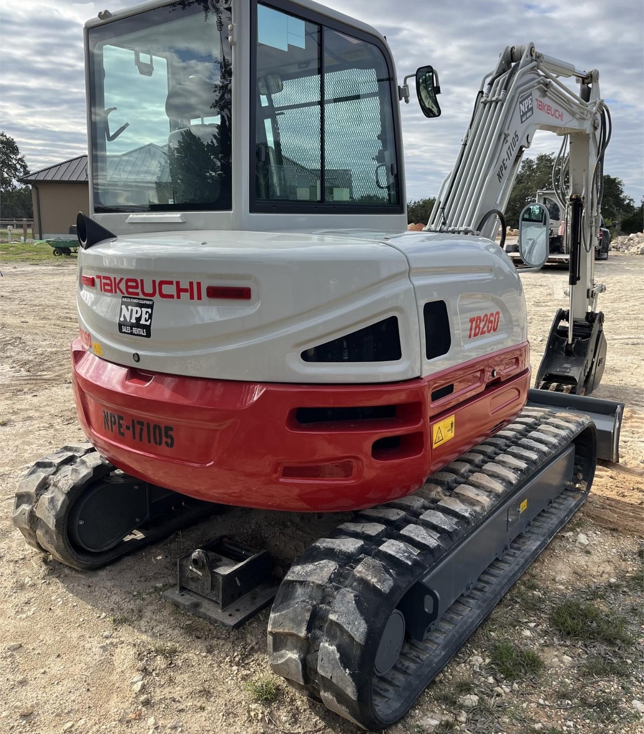 2023 TAKEUCHI TB260