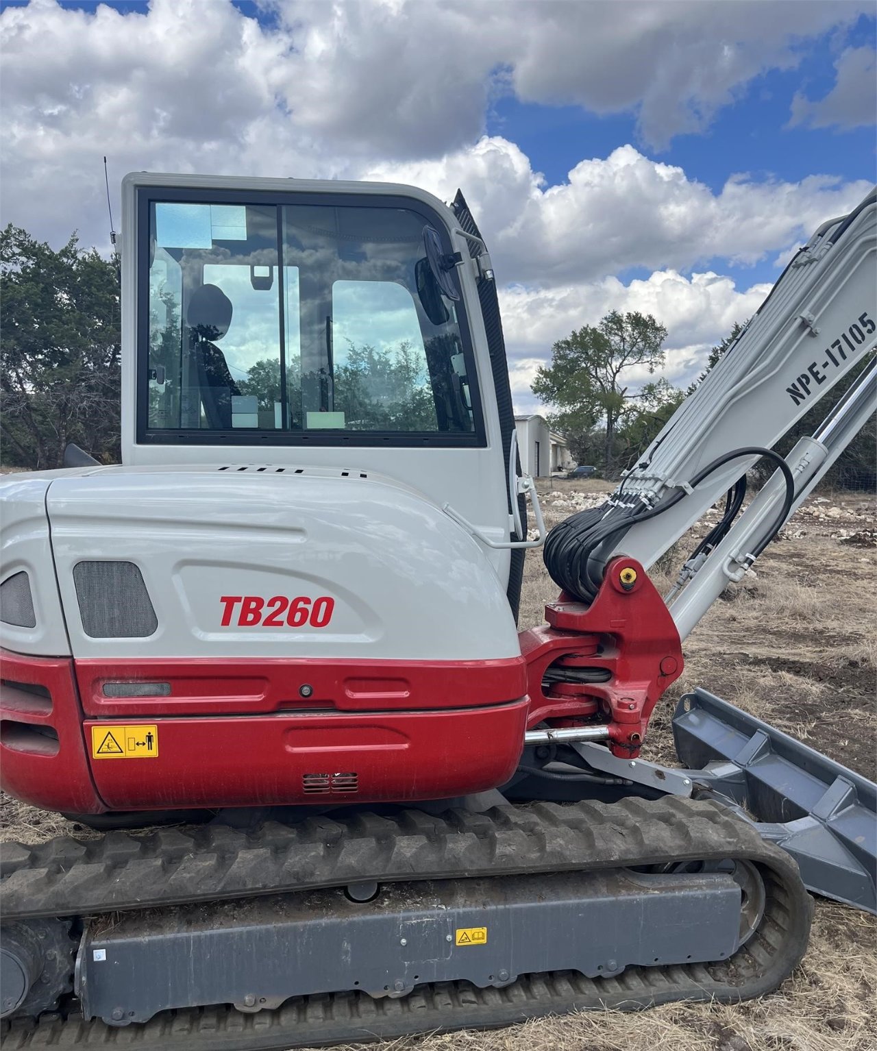 2023 TAKEUCHI TB260