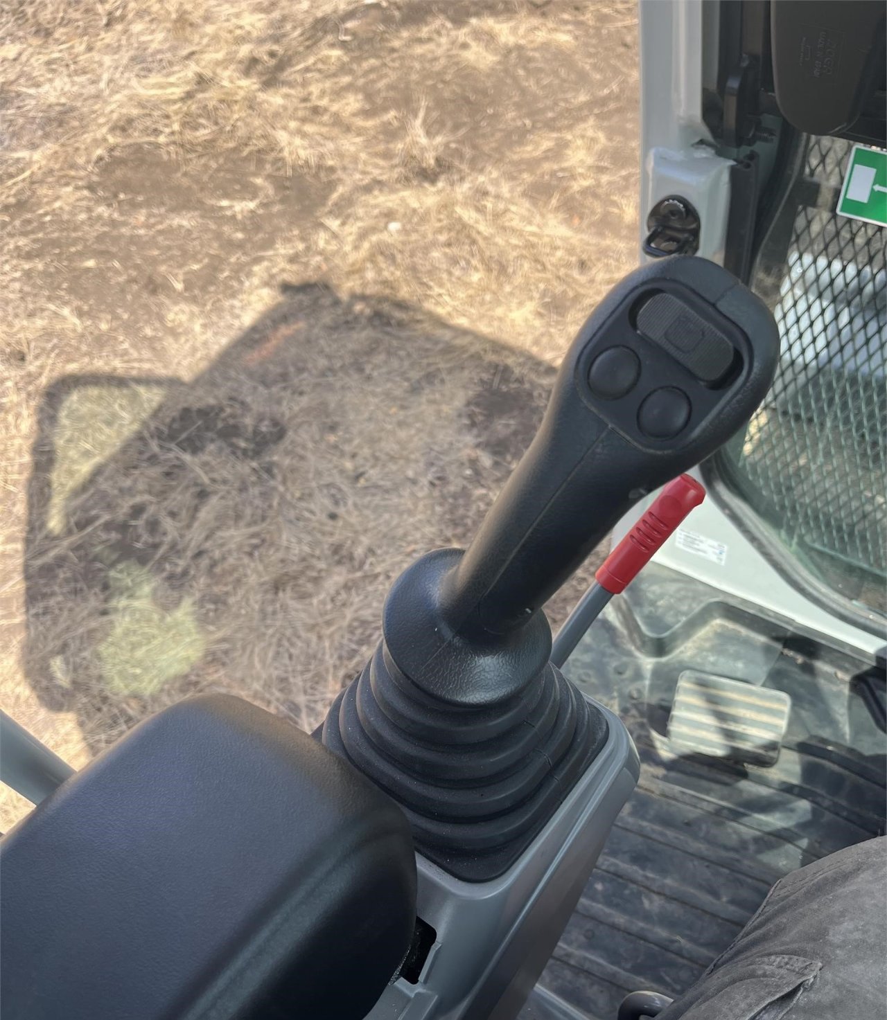 2023 TAKEUCHI TB260