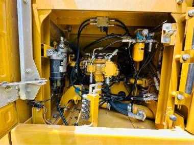 2018 CATERPILLAR 320FL