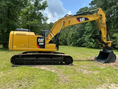 2018 CATERPILLAR 320FL