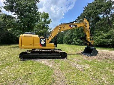 2018 CATERPILLAR 320FL