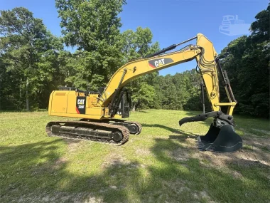 2018 CATERPILLAR 320FL