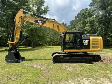 2018 CATERPILLAR 320FL