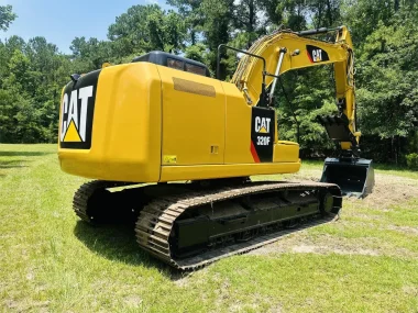 2018 CATERPILLAR 320FL