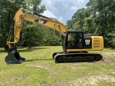 2018 CATERPILLAR 320FL