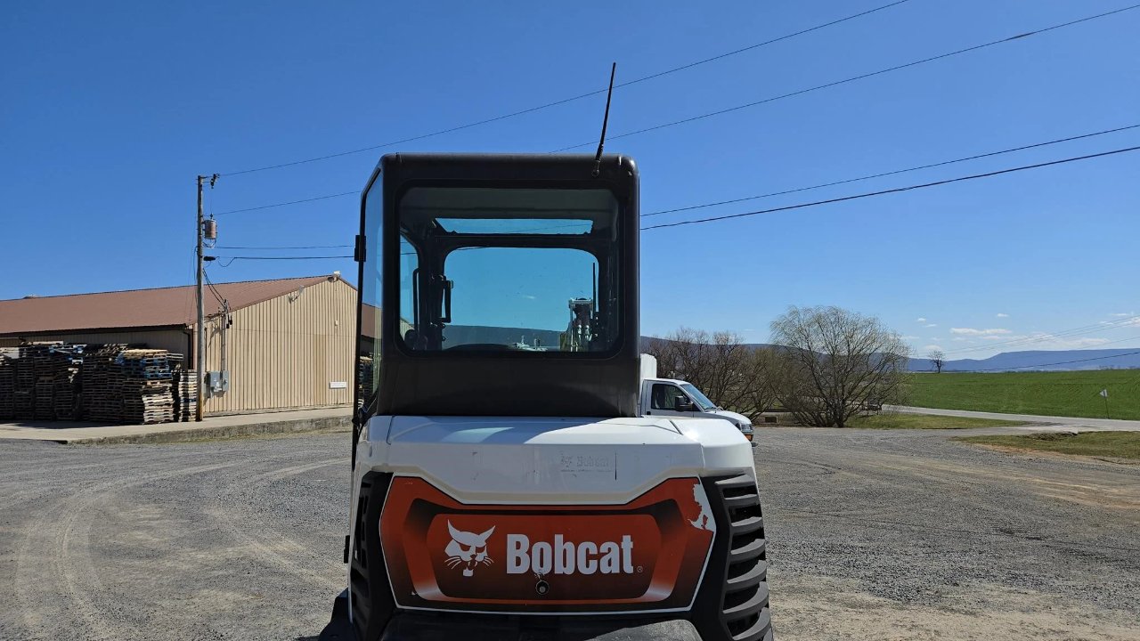 2022 BOBCAT E35R2