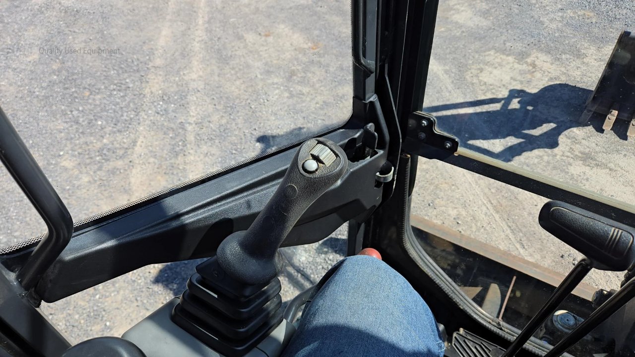 2022 BOBCAT E35R2