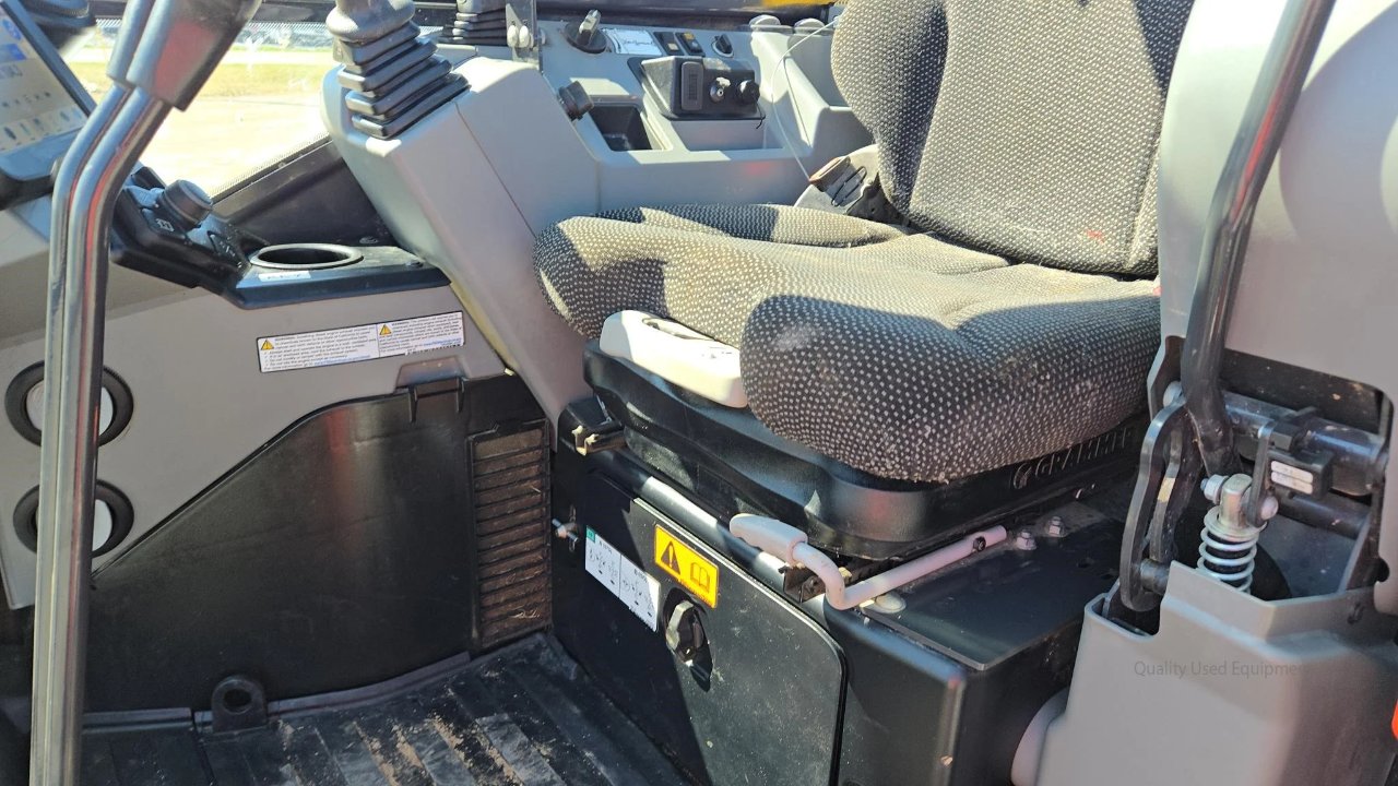 2022 BOBCAT E35R2