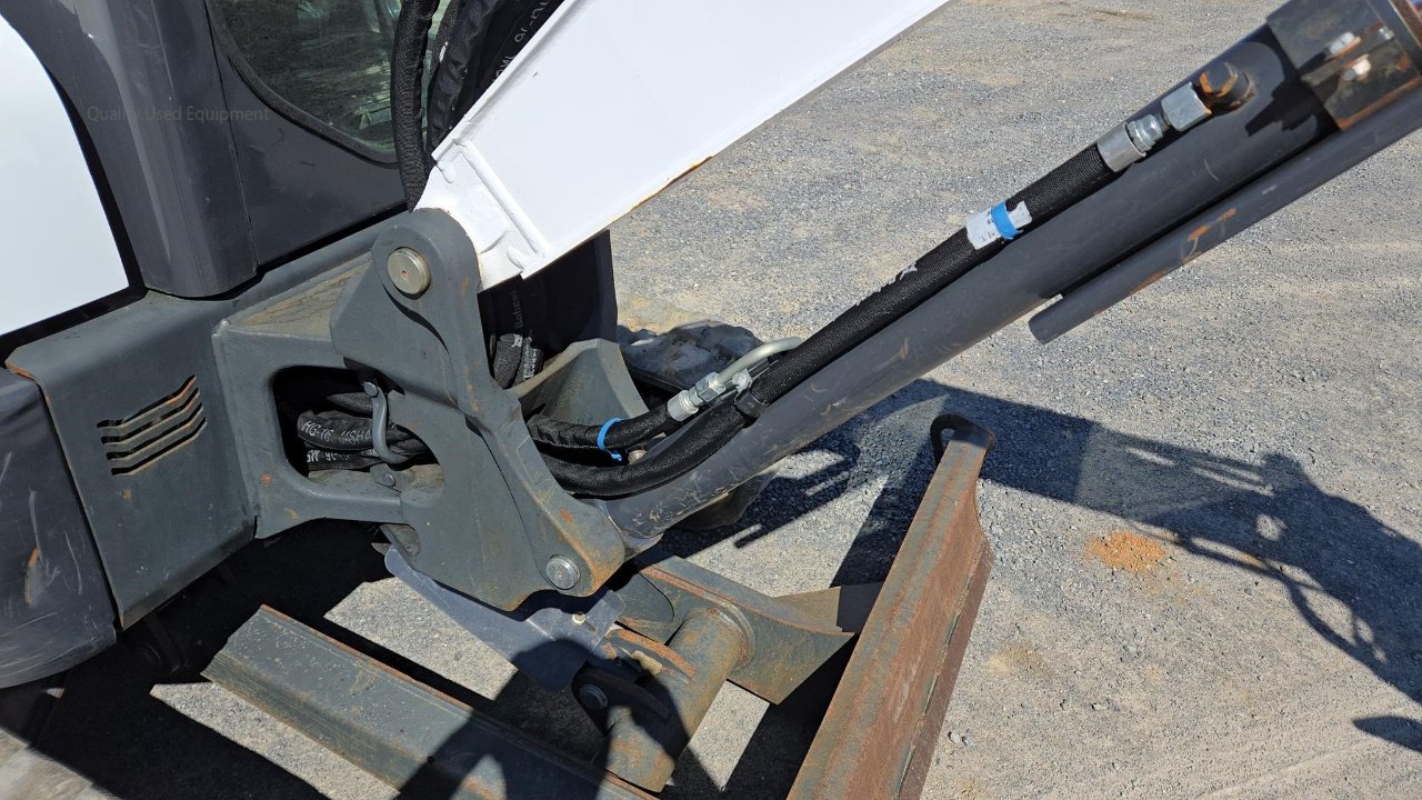 2022 BOBCAT E35R2