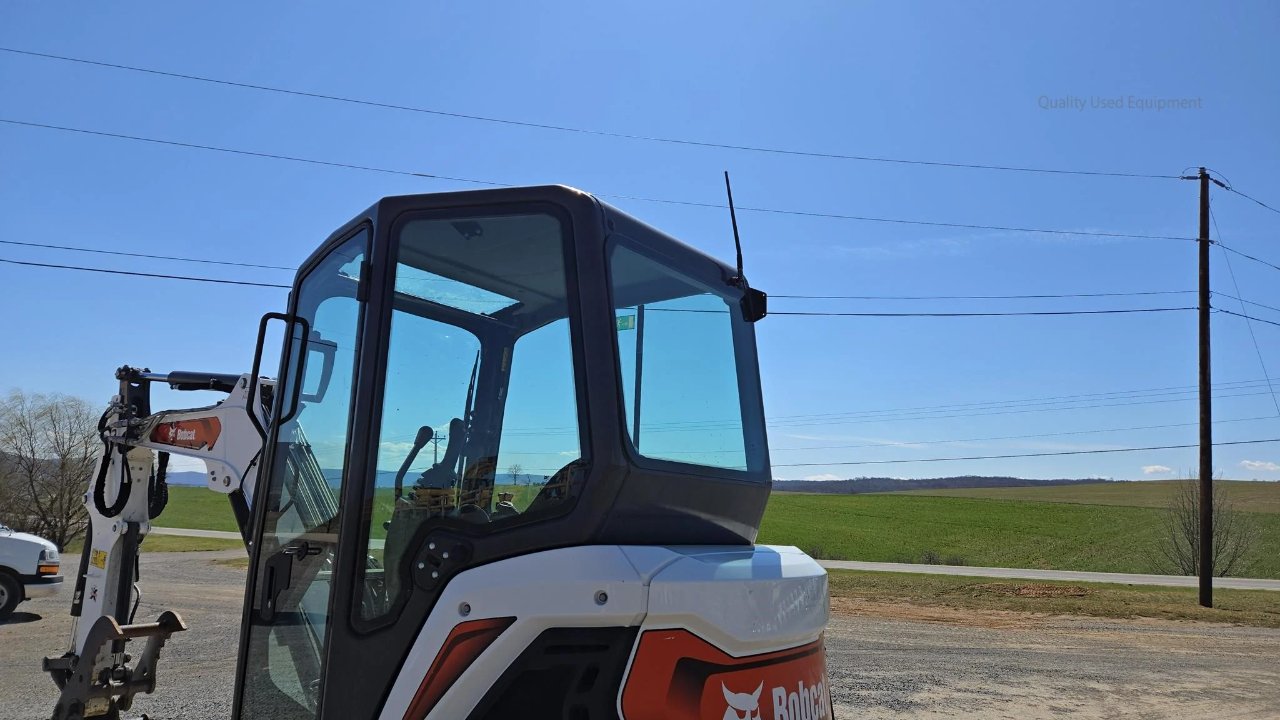 2022 BOBCAT E35R2