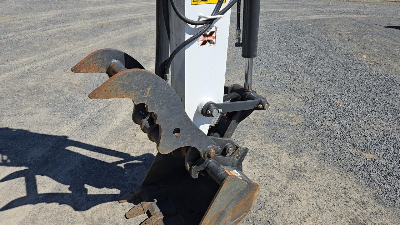 2022 BOBCAT E35R2