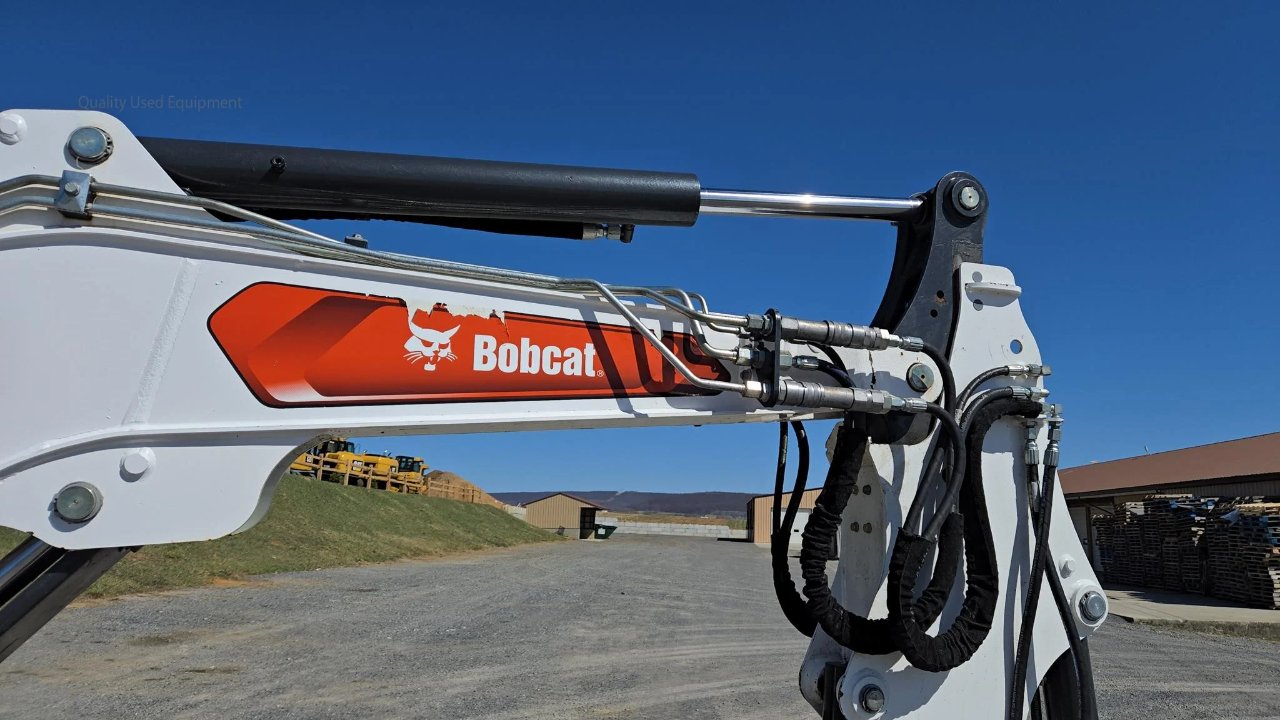 2022 BOBCAT E35R2