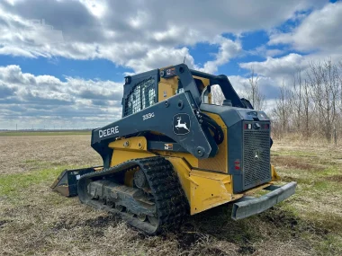 2021 DEERE 333G