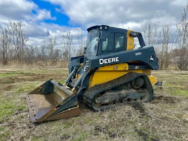 2021 DEERE 333G
