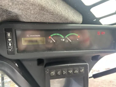 2021 DEERE 333G