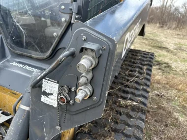 2021 DEERE 333G