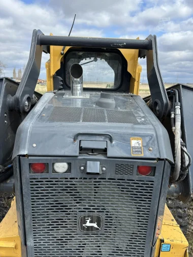 2021 DEERE 333G