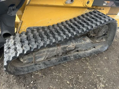 2021 DEERE 333G