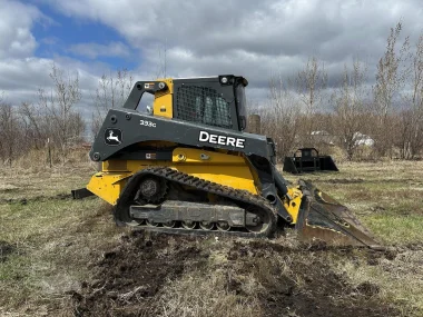 2021 DEERE 333G